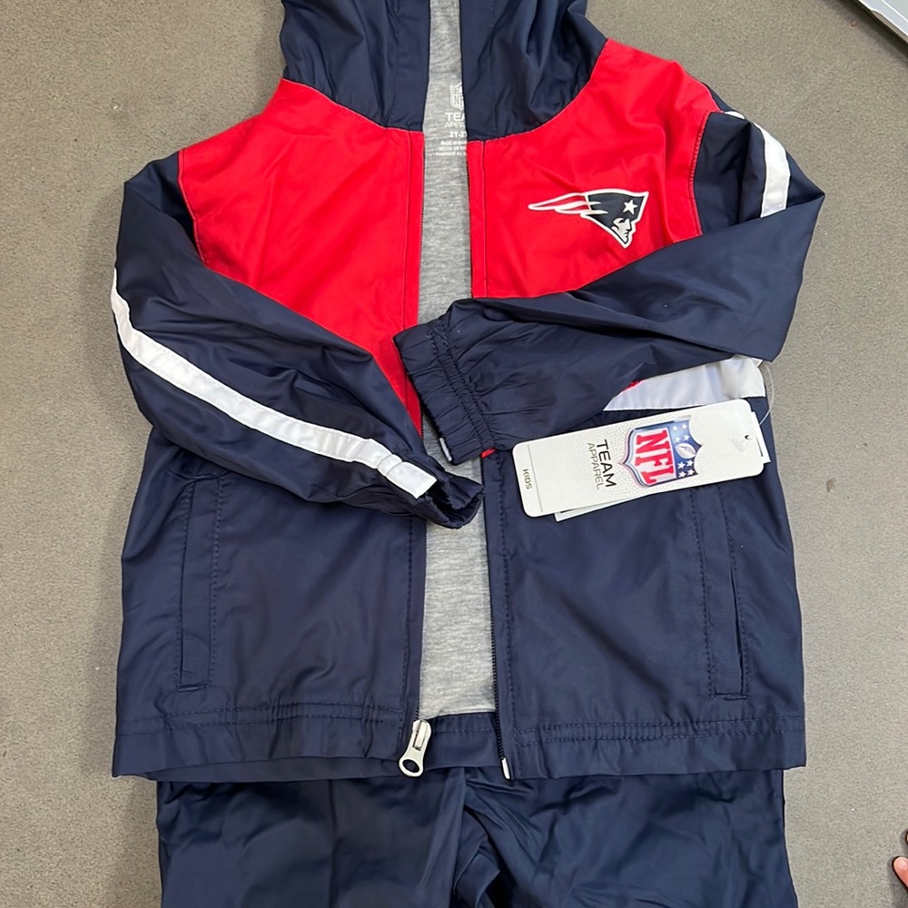 NWT 2T Patriots Track Suit